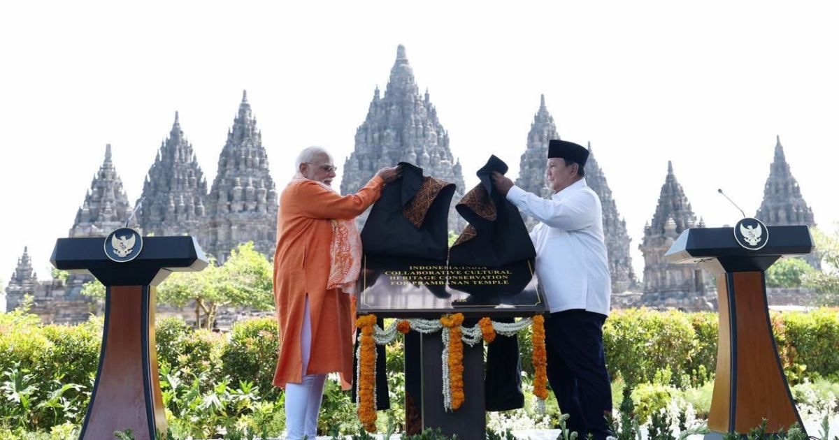 Indian Prime Minister Narendra Modi (left) and Indonesian President Prabowo Subianto inaugurated India-Indonesai cooperation in conserving  Prambanan Temple in Yogyakarta on Wednesday, 8 July 2026 (Photo/X/PMO India)