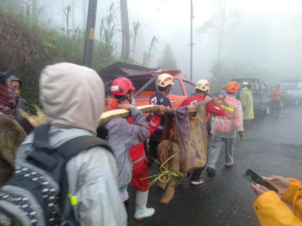 Landslide in Indonesia’s Pekalongan Killing 17, Evacuation Process Continues