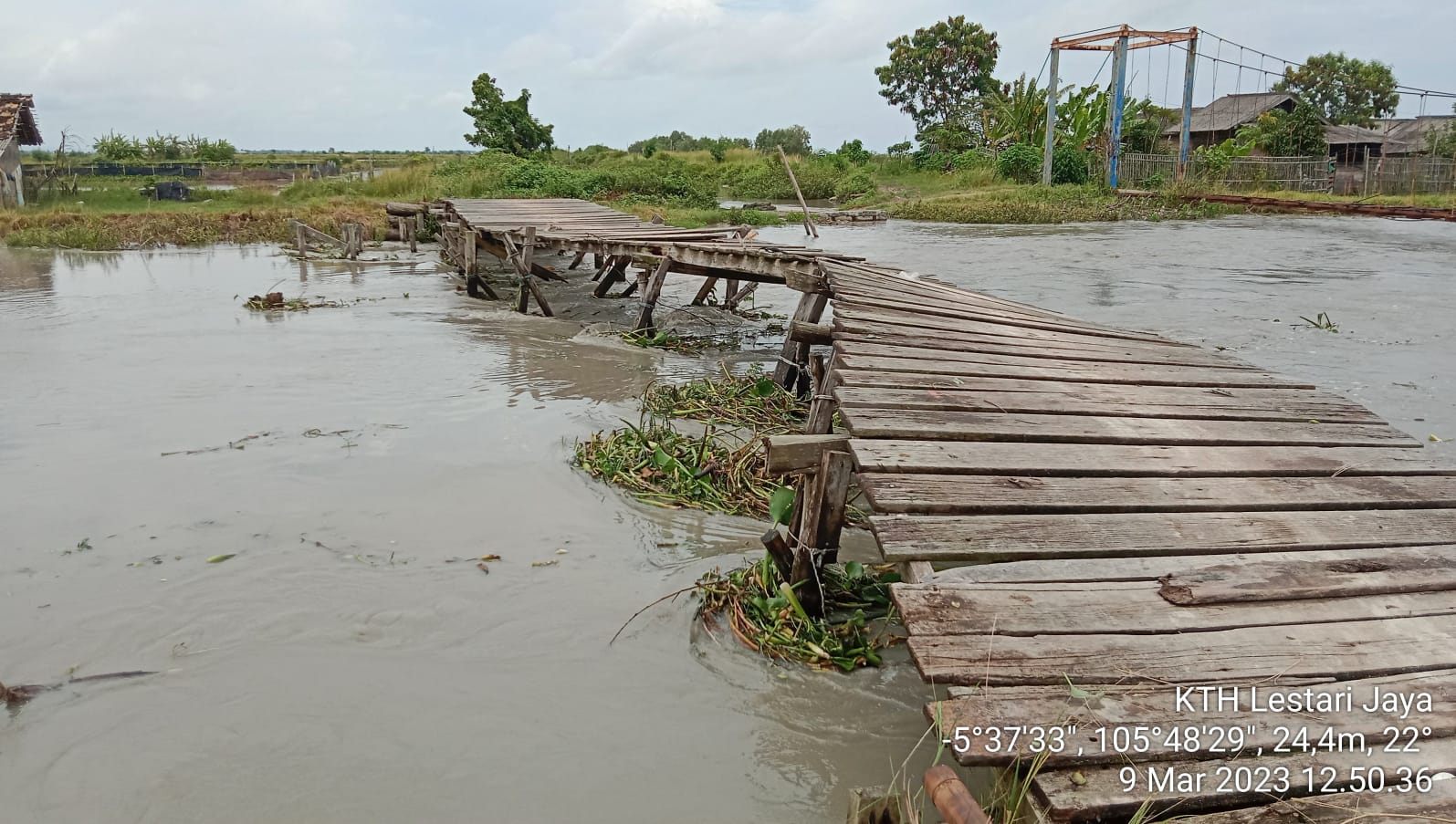 Heavy Rains Triggered Floods & Landslides in Indonesia’s Lampung
