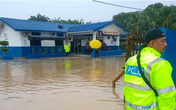 Floods Force Over 42,000 People Evacuated in Malaysia