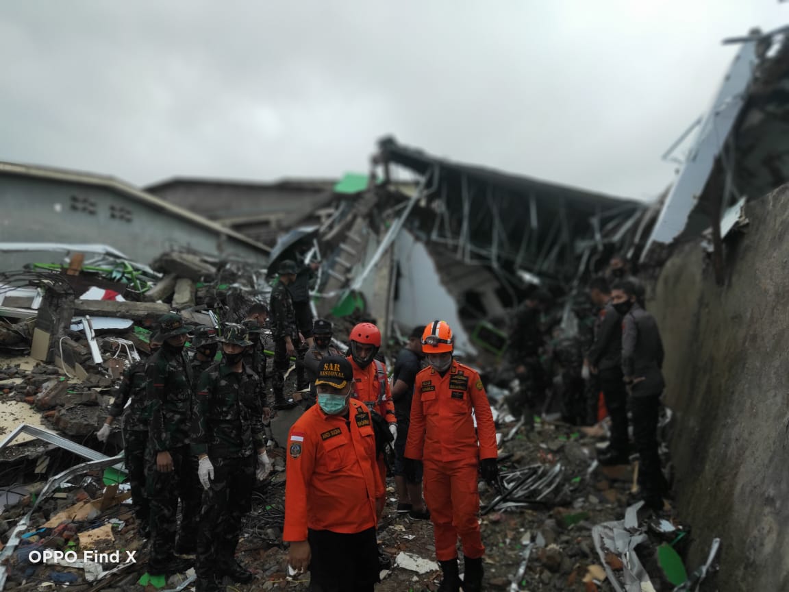 Powerful Quake Hits Indonesia’s Sulawesi, 34 Died