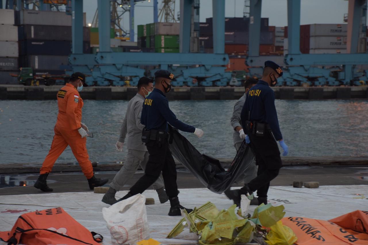 Indonesia’s DVI Team Identifies Six Victims of Sriwijaya Air SJ-182