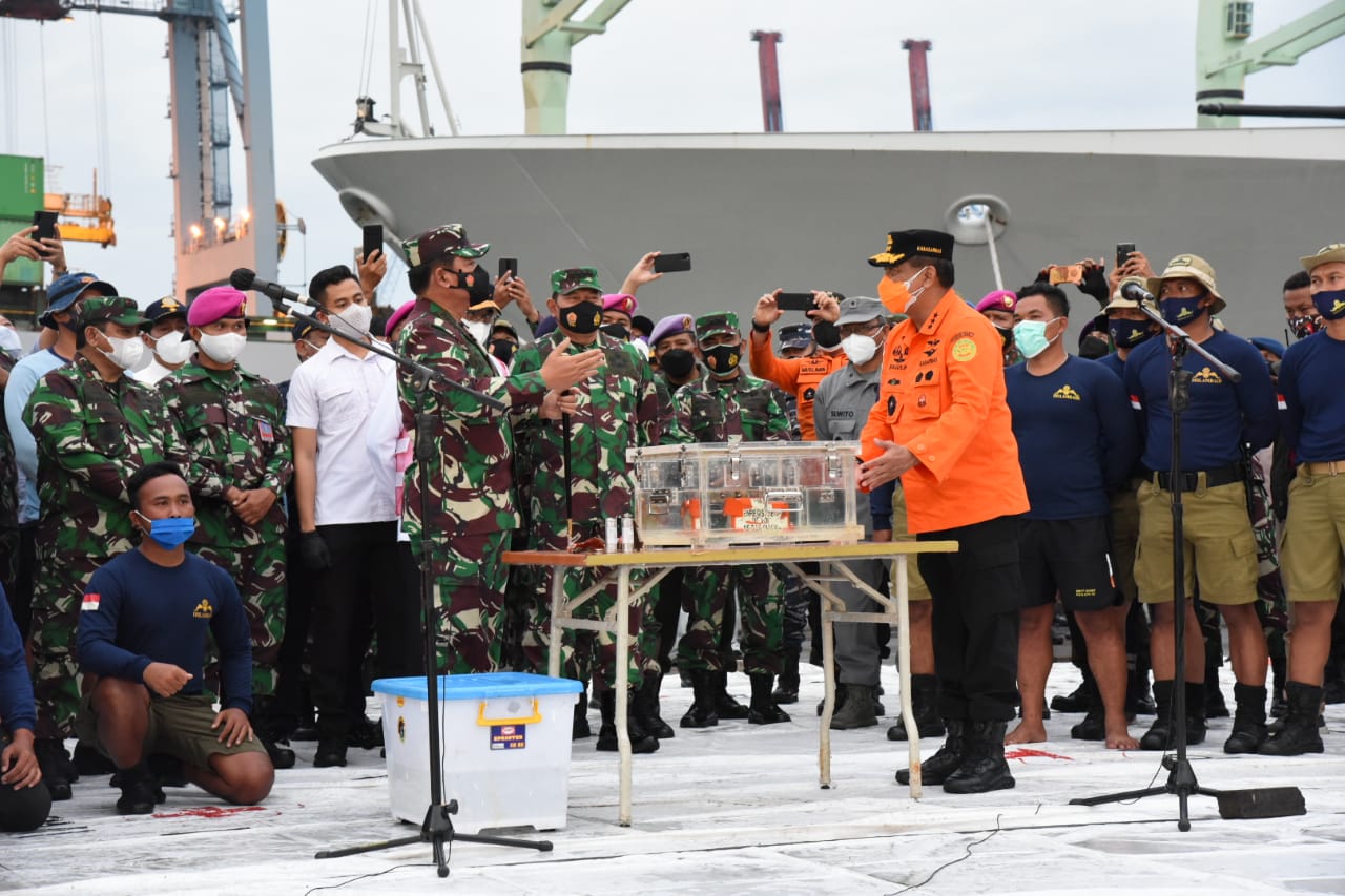 Part of Black Box of Indonesia’s Missing Flight SJ-182 Found