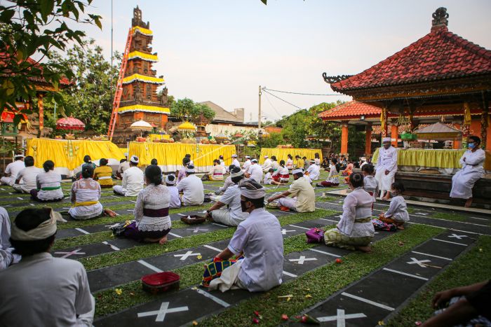 Celebrating 2020 Hindu’s Kuningan Day During Covid-19 Pandemic