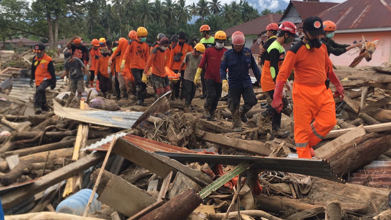 Death Toll Reaches 36 From Indonesia’s South Sulawesi Flood, Rains Continued