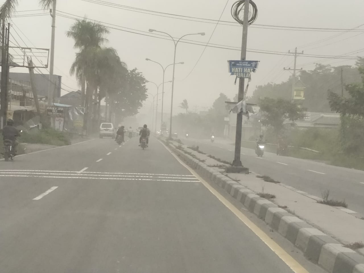 Indonesia’s Mt. Merapi And Mt. Semeru  Erupt, Nearby Airport Closed Temporarily