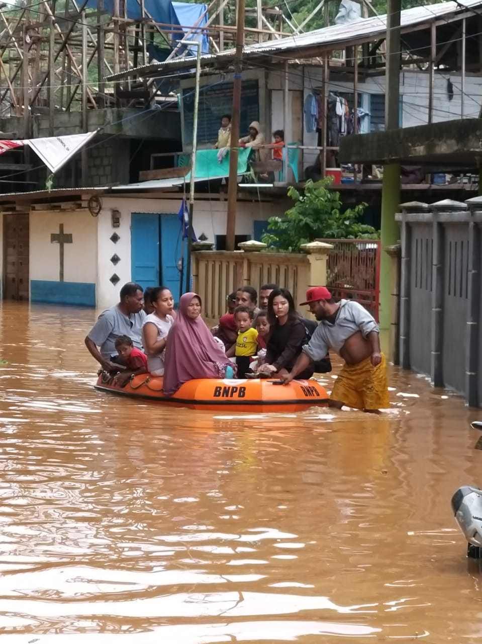 Heavy Rains Trigger Flood in Jayapura, No Fatality